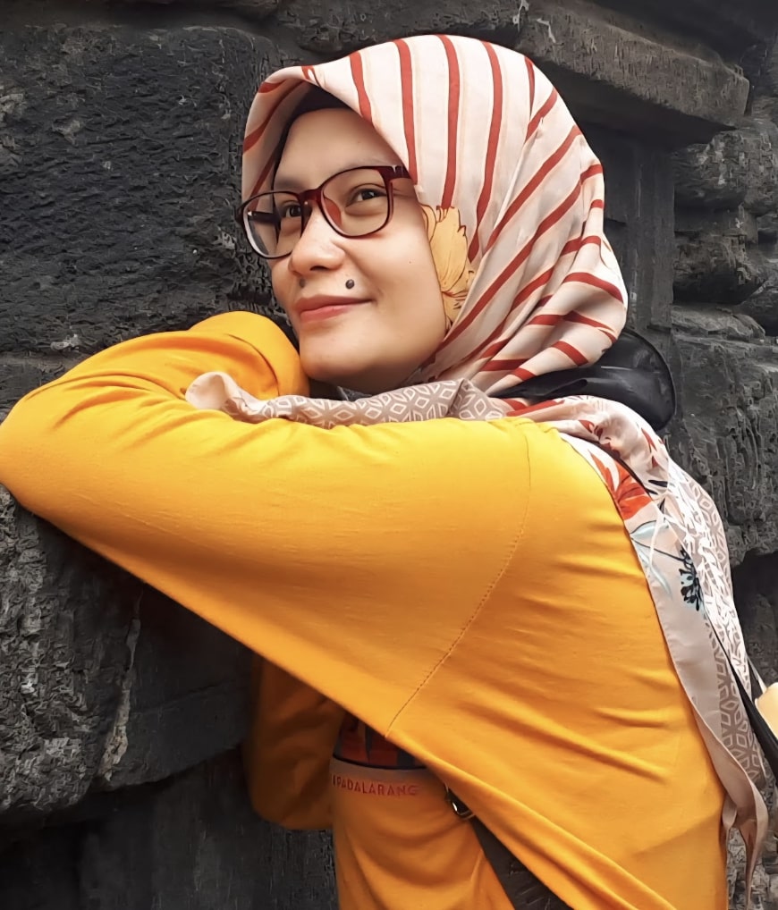 Ari Dwi L